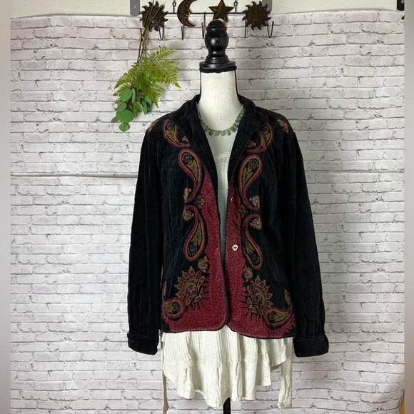 Vintage Jackets & Blazers - Vintage Black and Maroon Broody Paisley Smoking Jacket